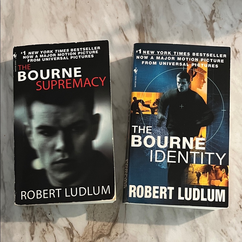 The Bourne Identity & The Bourne Supremacy SC Books